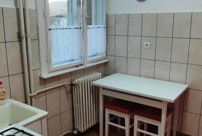 Apartament cu 2 camere decomandat în Rogerius