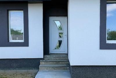 Duplex cu 4 camere cu Canalizare în Parța - 6