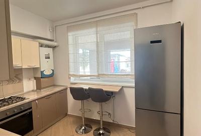 Apartament cu 2 camere decomandat în Apărătorii Patriei - 8