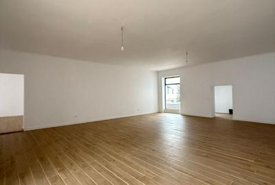 Spațiu comercial, de 250 mp, în Central - 2
