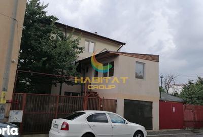 Casă cu 7 camere cu Canalizare în Vitan - 2