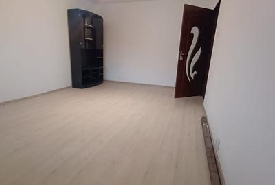 Garsonieră decomandată în Sud - 6