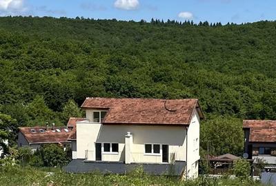 Casă cu 4 camere în Vest - 3
