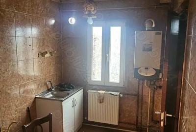 Apartament cu 2 camere semidecomandat în Brazda lui Novac - 3