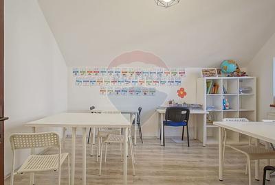 Casă cu 9 camere cu Teren 542 Mp în Centrul Civic - 21