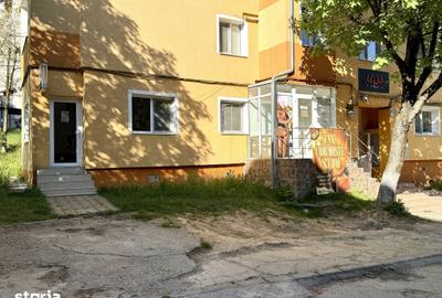 Spațiu comercial, de 75 mp, în Nord