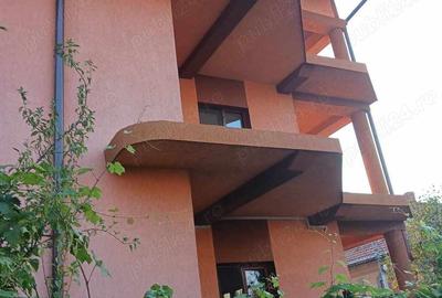 Casă cu 6 camere în Traian - 5