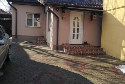 Casă cu 3 camere cu Teren 260 Mp în Central - 7
