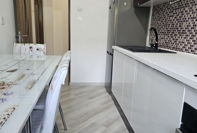 Apartament cu 2 camere decomandat în Astra