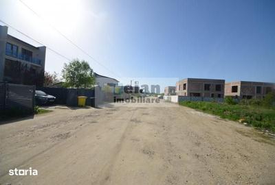 Teren de 2500 mp, în Central