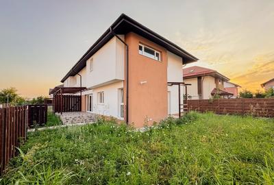 Duplex cu 4 camere cu Teren 250 Mp în Exterior Vest