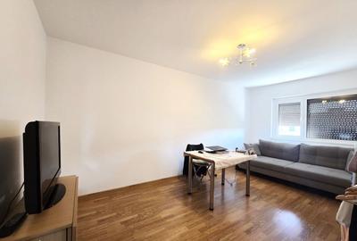 Apartament cu 2 camere decomandat, mobilat în Micro 17