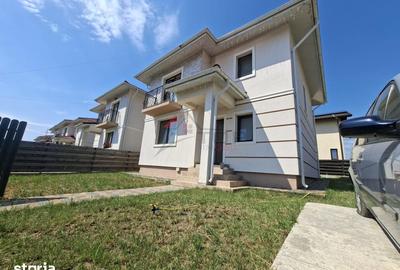 Casă cu 4 camere cu Teren 250 Mp în Ciurea