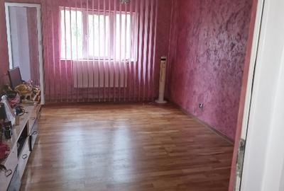 Apartament cu 3 camere decomandat în Vest - 6