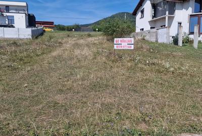 Teren de 485 mp, în Central
