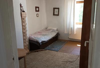 Casă cu Teren 451 Mp în Central