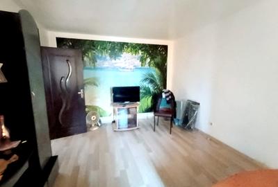 Apartament cu 3 camere decomandat în Tomis Nord