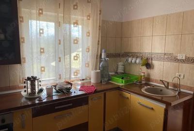 Casă cu 9 camere cu Teren 1500 Mp în Ceacu - 5