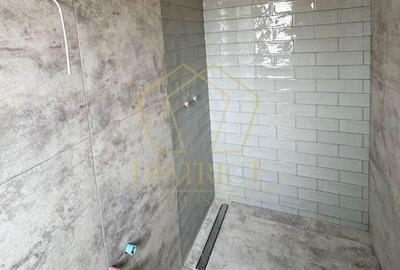 Casă cu 4 camere în Dumbrăvița