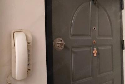 Apartament cu 3 camere decomandat în Central - 2