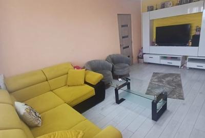 Apartament cu 2 camere decomandat, mobilat în Nord