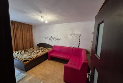 Apartament cu 3 camere decomandat în Central - 3