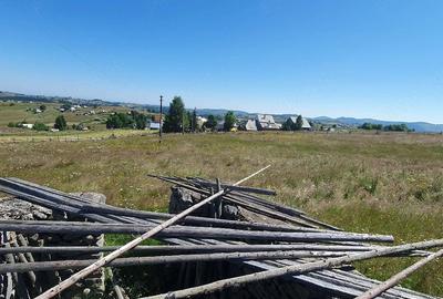 Teren de 1000 mp, în Măguri