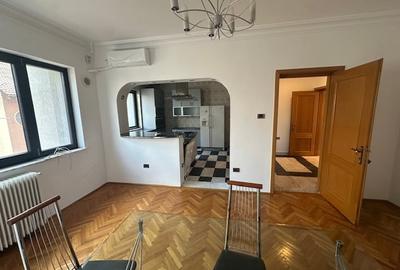Casă individuală cu 12 camere cu Piscina în Cotroceni - 13