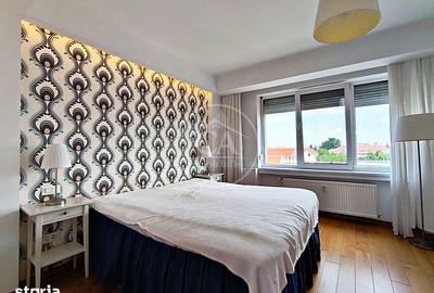 Apartament cu 4 camere decomandat în Central
