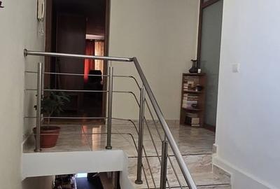 Casă cu 4 camere cu Teren 280 Mp în Central - 8