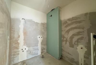 Apartament cu 3 camere semidecomandat în Dosu Bricii