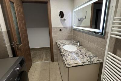 Apartament cu 3 camere în Tractorul