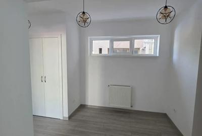 Apartament cu 3 camere decomandat în Central - 1