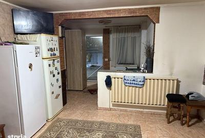 Casă cu 3 camere cu Teren 170 Mp în Central - 2