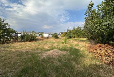 Teren Construcții intravilan de 940 mp, în Sud