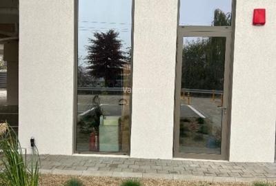 Spațiu comercial, de 90 mp, în Central - 1