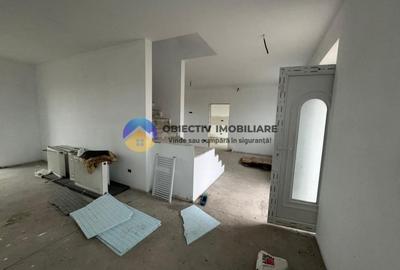 Casă individuală cu 4 camere cu Canalizare în Săvinești - 10