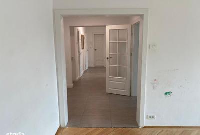 Apartament cu 3 camere decomandat în Văcăresti - 8