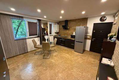 Apartament cu 2 camere semidecomandat în Decebal - 1
