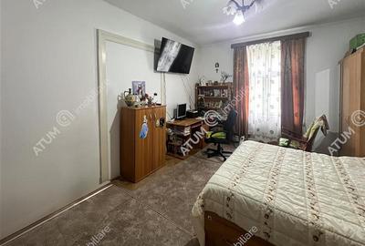 Apartament cu 4 camere decomandat, mobilat în Aeroport - 3