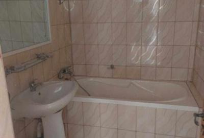 Apartament cu 2 camere decomandat în Micro 12 - 4