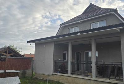Casă cu 2 camere în Central