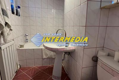 Apartament cu 4 camere decomandat, mobilat în Cetate - 2