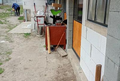 Casă cu 3 camere cu Teren 850 Mp în Central - 2
