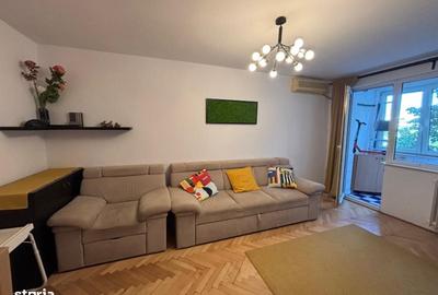 Apartament cu 3 camere decomandat în Drumul Taberei