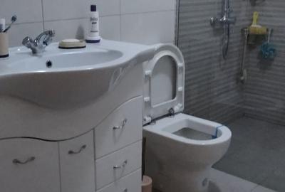 Casă cu 5 camere cu Teren 468 Mp în Lazu - 45