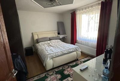Casă cu 3 camere cu Teren 300 Mp în Central - 2