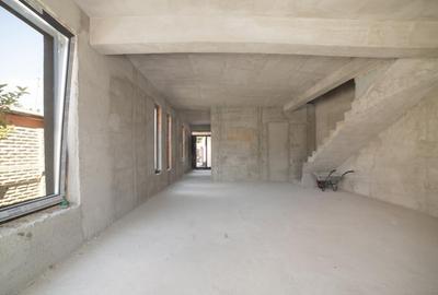 Casă cu 4 camere cu Teren 250 Mp în Chitila