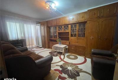 Apartament cu 3 camere decomandat în Obcini