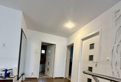 Casă cu 4 camere în Breazu - 2